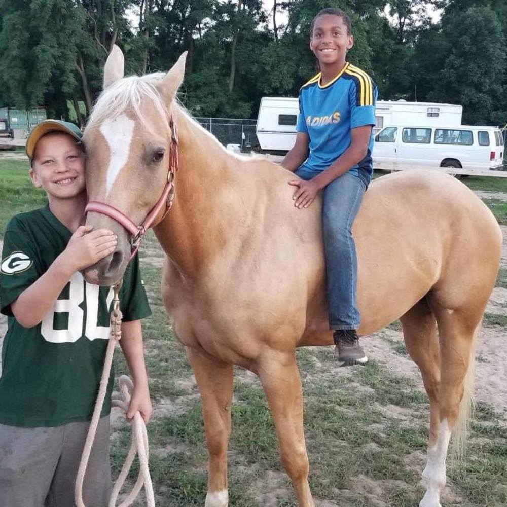 Meet your Posher, Deonte